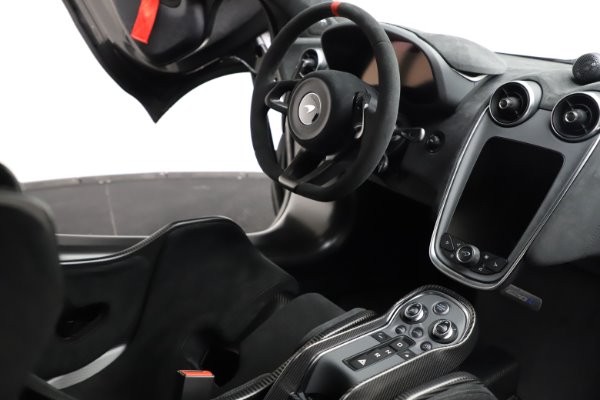 New 2020 McLaren 620R for sale Call for price at Alfa Romeo of Greenwich in Greenwich CT 06830 22