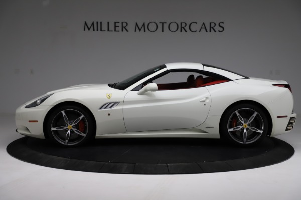 Used 2014 Ferrari California 30 for sale Sold at Alfa Romeo of Greenwich in Greenwich CT 06830 14