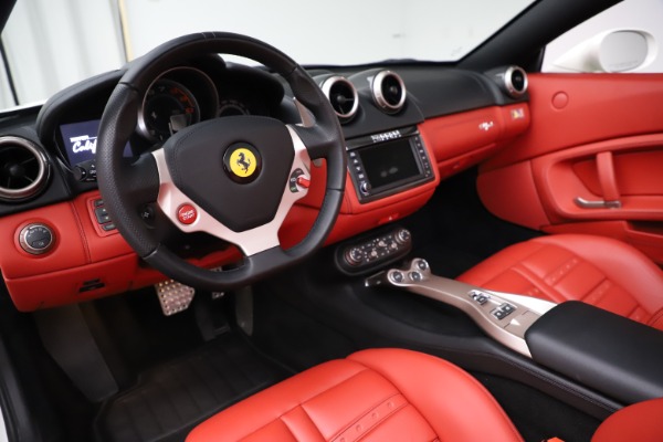 Used 2014 Ferrari California 30 for sale Sold at Alfa Romeo of Greenwich in Greenwich CT 06830 20