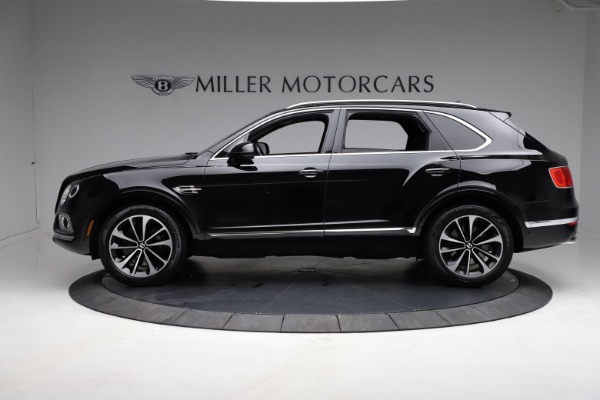 Used 2018 Bentley Bentayga W12 Signature for sale Sold at Alfa Romeo of Greenwich in Greenwich CT 06830 3