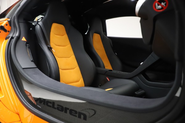 Used 2015 McLaren 650S LeMans for sale Sold at Alfa Romeo of Greenwich in Greenwich CT 06830 23