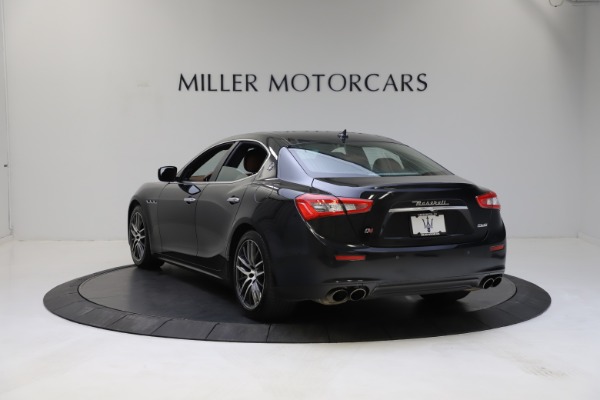 Used 2014 Maserati Ghibli S Q4 for sale Sold at Alfa Romeo of Greenwich in Greenwich CT 06830 5