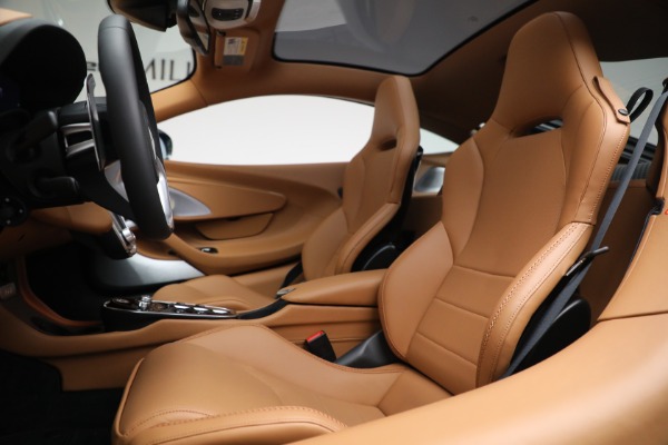 Used 2021 McLaren GT Luxe for sale Sold at Alfa Romeo of Greenwich in Greenwich CT 06830 21