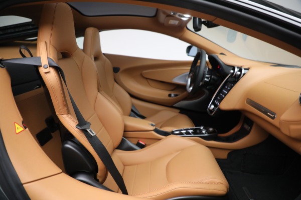 Used 2021 McLaren GT Luxe for sale Call for price at Alfa Romeo of Greenwich in Greenwich CT 06830 26