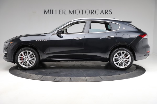 New 2021 Maserati Levante S Q4 GranLusso for sale Sold at Alfa Romeo of Greenwich in Greenwich CT 06830 3