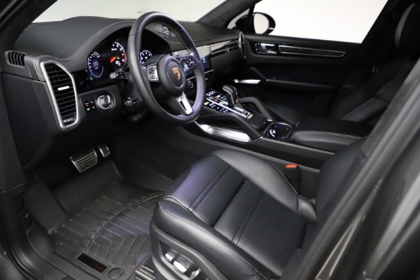 Used 2020 Porsche Cayenne Turbo for sale Sold at Alfa Romeo of Greenwich in Greenwich CT 06830 18