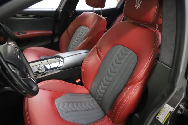 Used 2018 Maserati Ghibli SQ4 GranLusso for sale Sold at Alfa Romeo of Greenwich in Greenwich CT 06830 10
