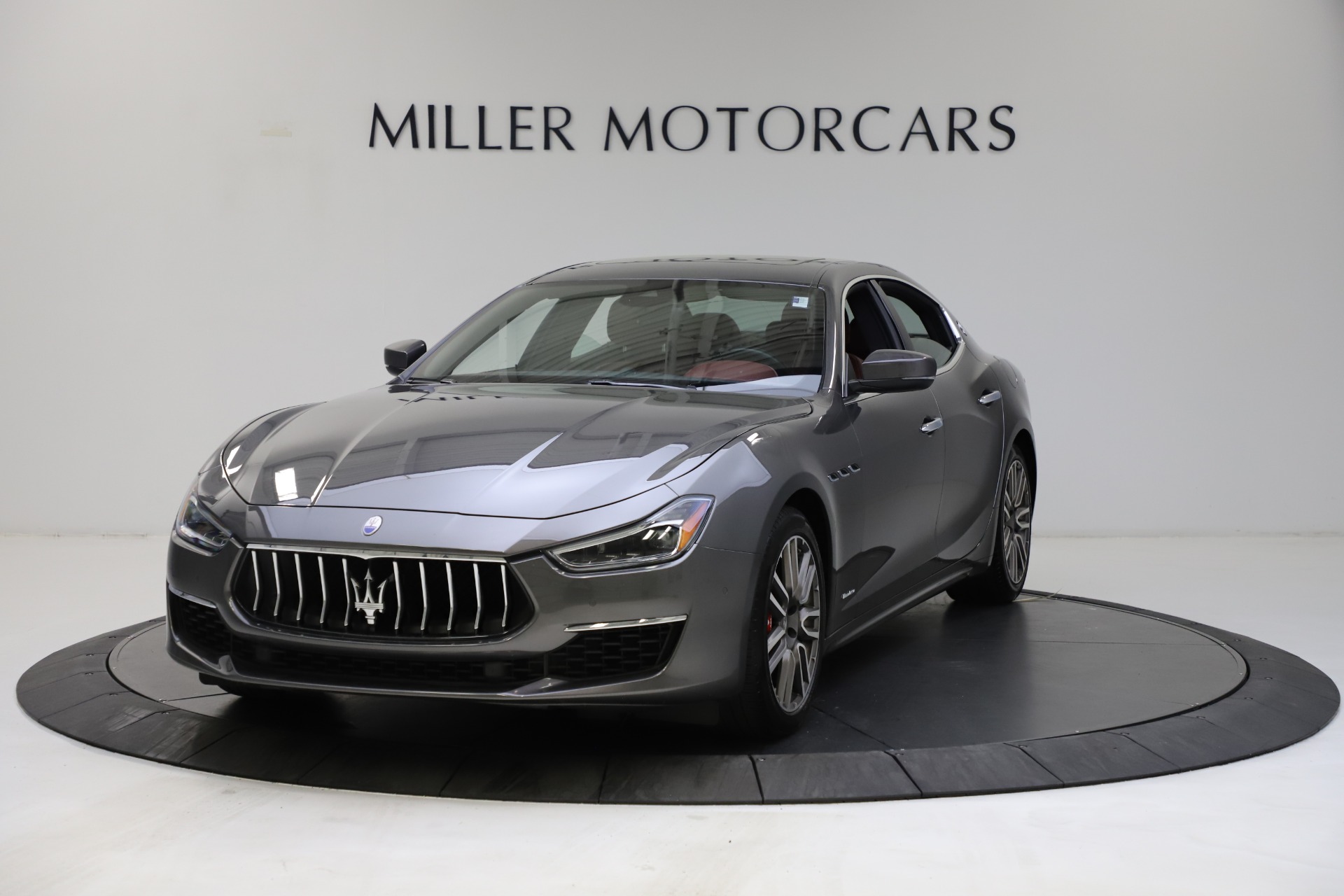 Used 2018 Maserati Ghibli SQ4 GranLusso for sale Sold at Alfa Romeo of Greenwich in Greenwich CT 06830 1