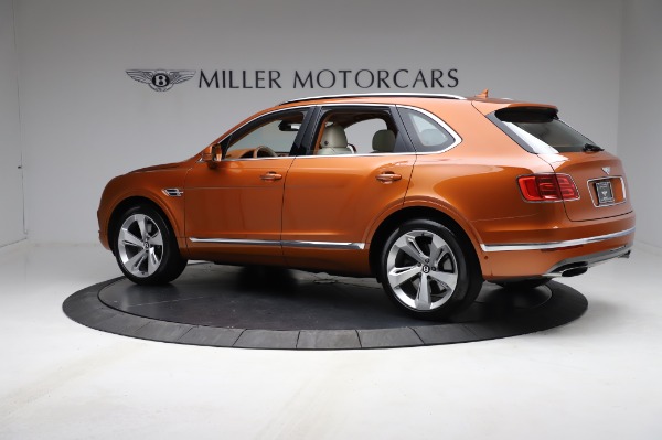Used 2018 Bentley Bentayga Onyx Edition for sale $149,900 at Alfa Romeo of Greenwich in Greenwich CT 06830 4