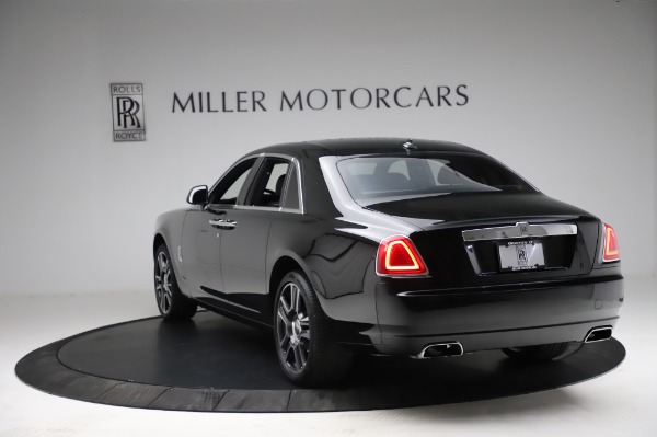 Used 2017 Rolls-Royce Ghost for sale Sold at Alfa Romeo of Greenwich in Greenwich CT 06830 8