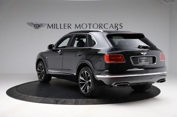 Used 2018 Bentley Bentayga Onyx Edition for sale Sold at Alfa Romeo of Greenwich in Greenwich CT 06830 5