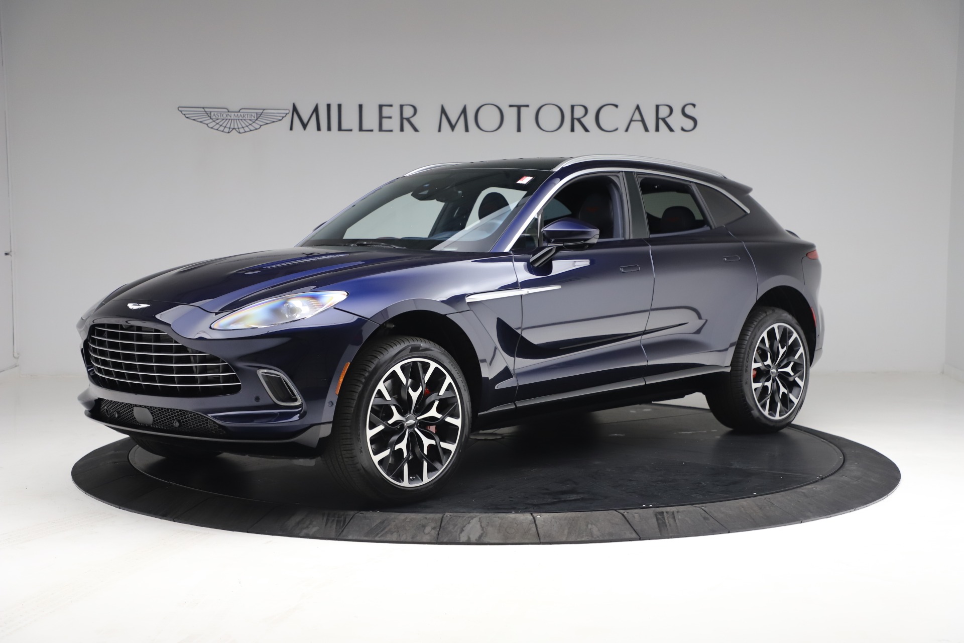 New 2021 Aston Martin DBX for sale $213,086 at Alfa Romeo of Greenwich in Greenwich CT 06830 1