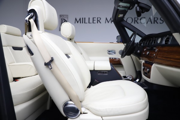 Used 2009 Rolls-Royce Phantom Drophead Coupe for sale Sold at Alfa Romeo of Greenwich in Greenwich CT 06830 25