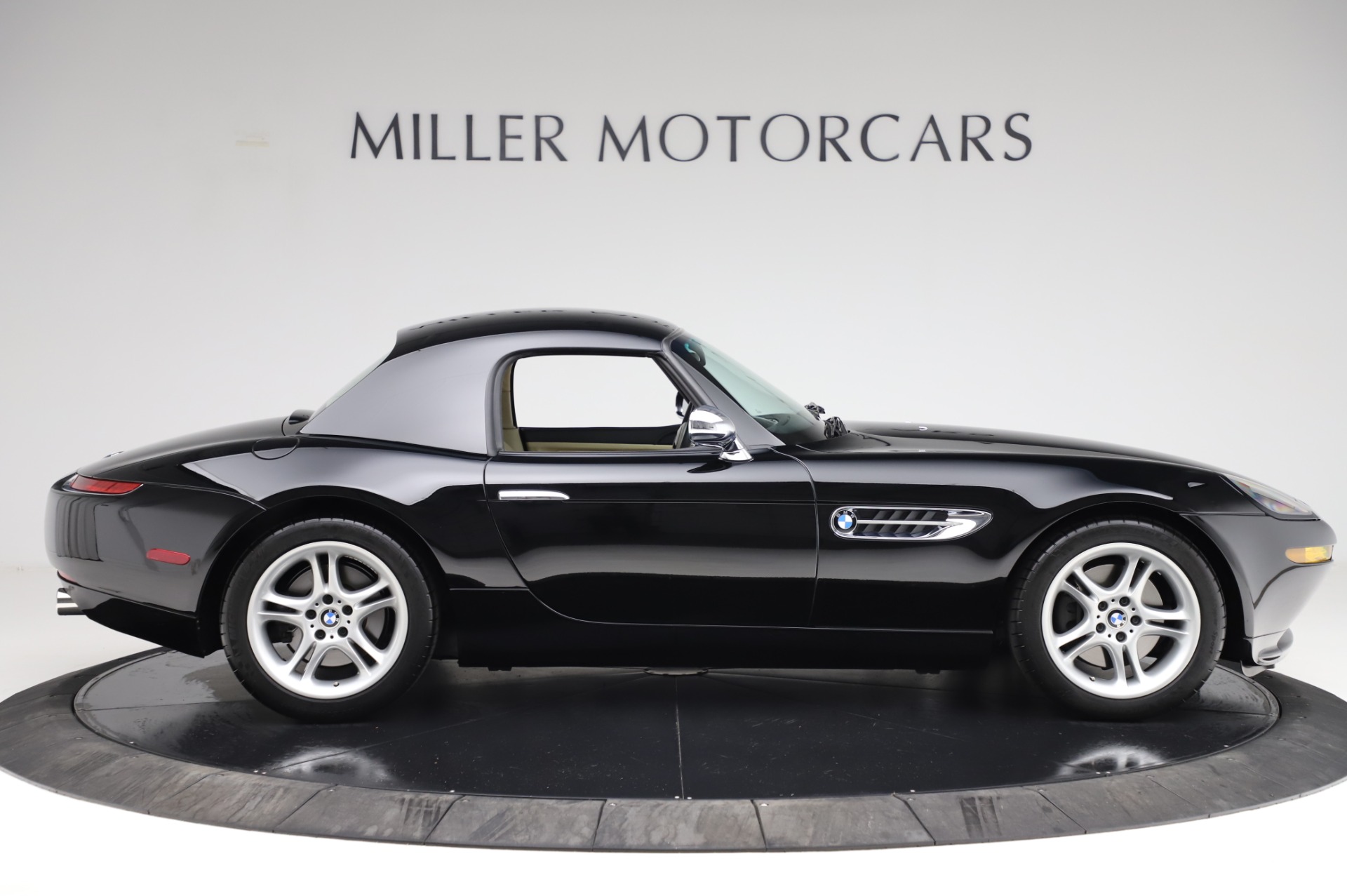 ハムページ Bonhams Cars : 2001 BMW Z8 Roadster with Hardtop Chassis no