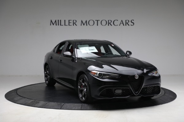 New 2021 Alfa Romeo Giulia Ti Sport Q4 for sale Sold at Alfa Romeo of Greenwich in Greenwich CT 06830 11