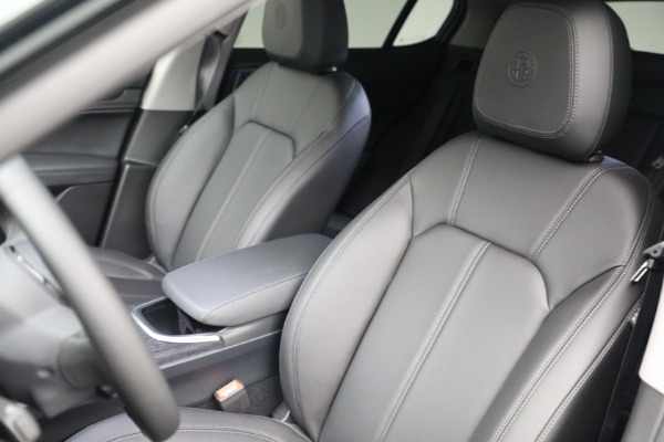 Used 2021 Alfa Romeo Stelvio Q4 for sale Sold at Alfa Romeo of Greenwich in Greenwich CT 06830 15