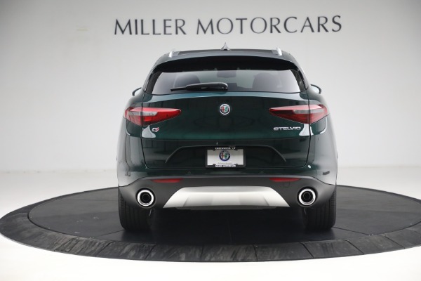 Used 2021 Alfa Romeo Stelvio Q4 for sale Sold at Alfa Romeo of Greenwich in Greenwich CT 06830 6