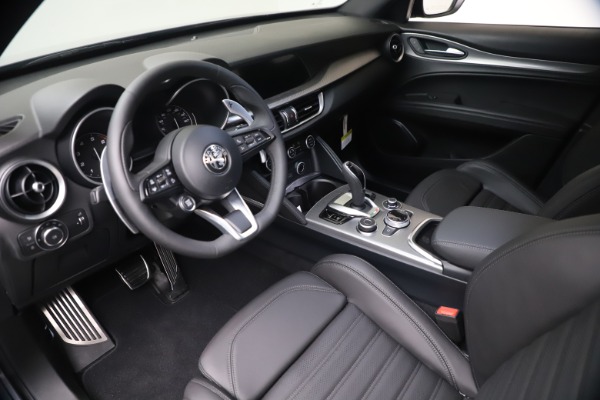 New 2021 Alfa Romeo Stelvio Ti Sport Q4 for sale Sold at Alfa Romeo of Greenwich in Greenwich CT 06830 13