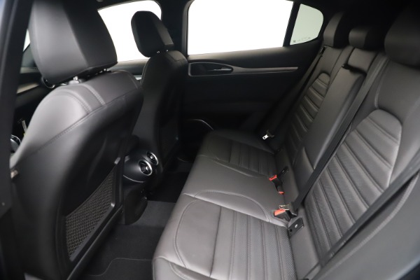 New 2021 Alfa Romeo Stelvio Ti Sport Q4 for sale Sold at Alfa Romeo of Greenwich in Greenwich CT 06830 17
