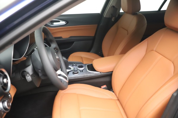 New 2021 Alfa Romeo Giulia Q4 for sale Call for price at Alfa Romeo of Greenwich in Greenwich CT 06830 14