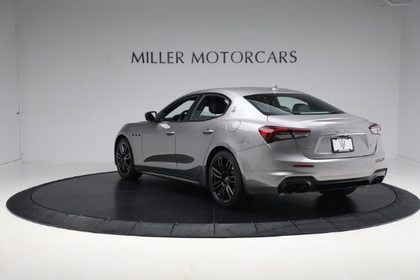 Used 2021 Maserati Ghibli S Q4 for sale Sold at Alfa Romeo of Greenwich in Greenwich CT 06830 10