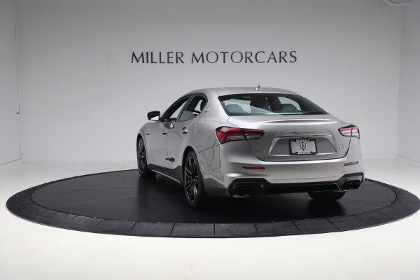 Used 2021 Maserati Ghibli S Q4 for sale Sold at Alfa Romeo of Greenwich in Greenwich CT 06830 11
