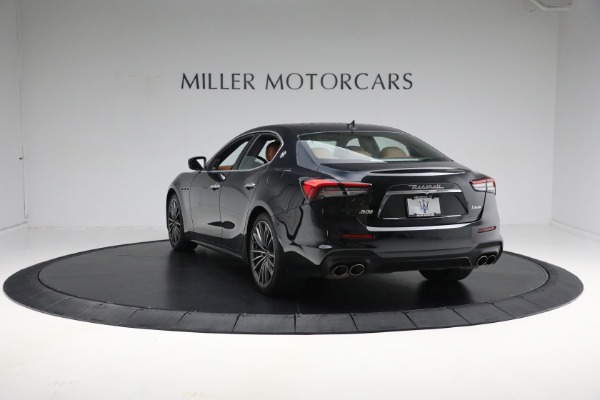 Used 2021 Maserati Ghibli S Q4 for sale Sold at Alfa Romeo of Greenwich in Greenwich CT 06830 11