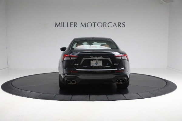 Used 2021 Maserati Ghibli S Q4 for sale Sold at Alfa Romeo of Greenwich in Greenwich CT 06830 12