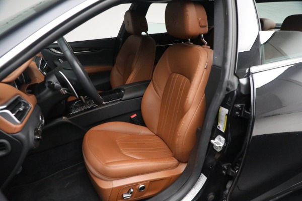 Used 2021 Maserati Ghibli S Q4 for sale Sold at Alfa Romeo of Greenwich in Greenwich CT 06830 28