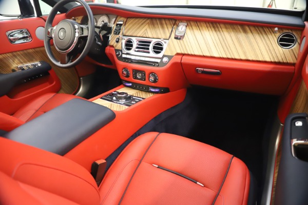 Used 2016 Rolls-Royce Dawn for sale Sold at Alfa Romeo of Greenwich in Greenwich CT 06830 19