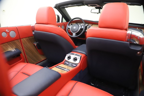 Used 2016 Rolls-Royce Dawn for sale Sold at Alfa Romeo of Greenwich in Greenwich CT 06830 25