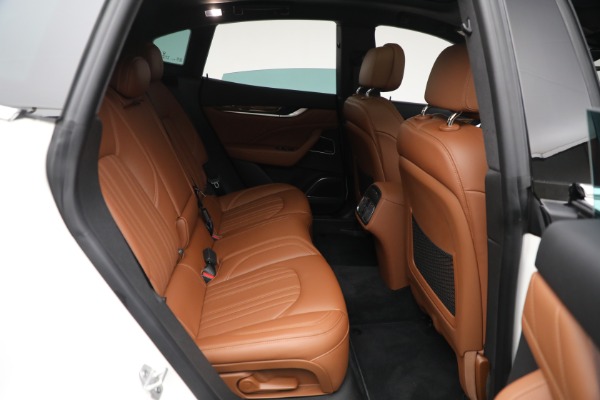 Used 2021 Maserati Levante Q4 GranLusso for sale Sold at Alfa Romeo of Greenwich in Greenwich CT 06830 15