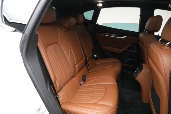 Used 2021 Maserati Levante Q4 GranLusso for sale Sold at Alfa Romeo of Greenwich in Greenwich CT 06830 16