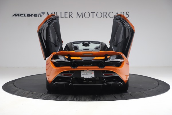 Used 2020 McLaren 720S Spider for sale Sold at Alfa Romeo of Greenwich in Greenwich CT 06830 18