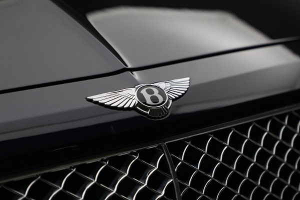 Used 2018 Bentley Bentayga W12 Signature for sale $109,900 at Alfa Romeo of Greenwich in Greenwich CT 06830 14