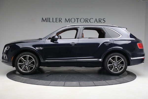 Used 2018 Bentley Bentayga W12 Signature for sale $109,900 at Alfa Romeo of Greenwich in Greenwich CT 06830 3