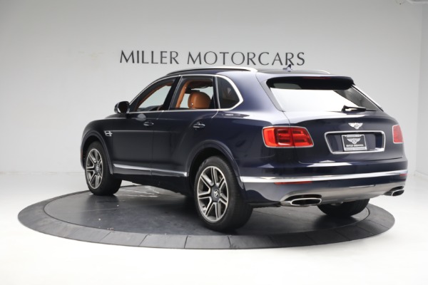 Used 2018 Bentley Bentayga W12 Signature for sale Sold at Alfa Romeo of Greenwich in Greenwich CT 06830 5