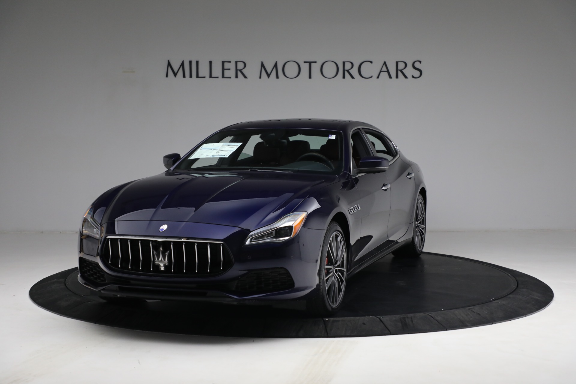 New 2021 Maserati Quattroporte S Q4 for sale $121,749 at Alfa Romeo of Greenwich in Greenwich CT 06830 1