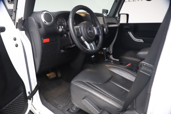 Used 2015 Jeep Wrangler Unlimited Rubicon Hard Rock for sale Sold at Alfa Romeo of Greenwich in Greenwich CT 06830 14