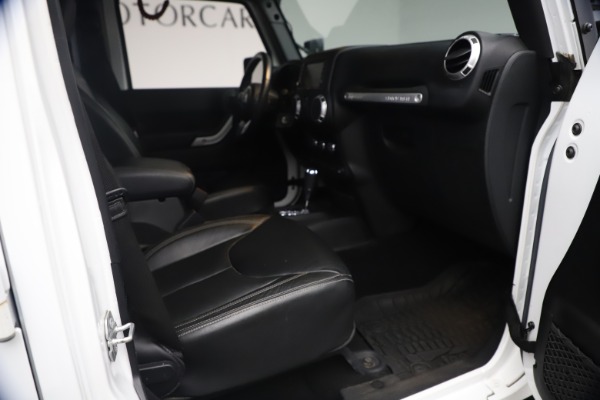 Used 2015 Jeep Wrangler Unlimited Rubicon Hard Rock for sale Sold at Alfa Romeo of Greenwich in Greenwich CT 06830 17