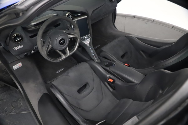 Used 2020 McLaren 720S Performance for sale $329,900 at Alfa Romeo of Greenwich in Greenwich CT 06830 26