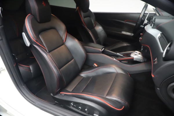 Used 2015 Ferrari FF for sale Sold at Alfa Romeo of Greenwich in Greenwich CT 06830 22