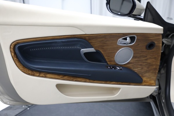 Used 2019 Aston Martin DB11 Volante for sale Sold at Alfa Romeo of Greenwich in Greenwich CT 06830 16