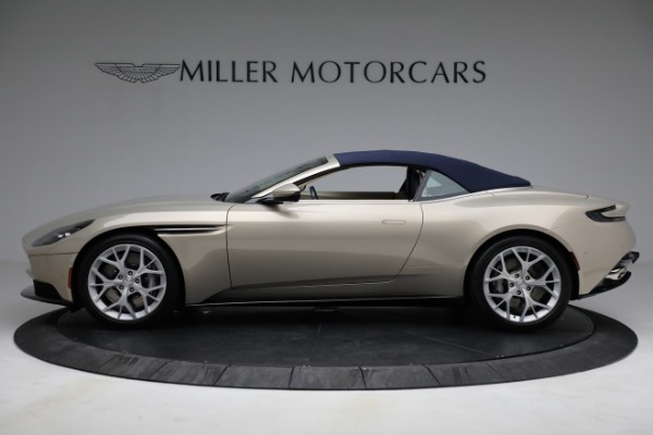 Used 2019 Aston Martin DB11 Volante for sale Sold at Alfa Romeo of Greenwich in Greenwich CT 06830 26