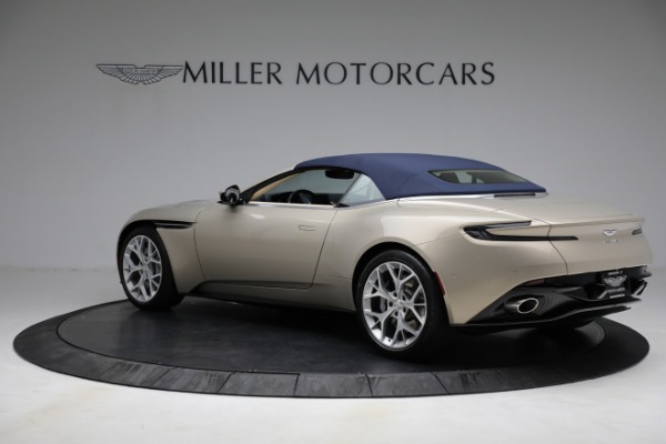 Used 2019 Aston Martin DB11 Volante for sale Sold at Alfa Romeo of Greenwich in Greenwich CT 06830 27