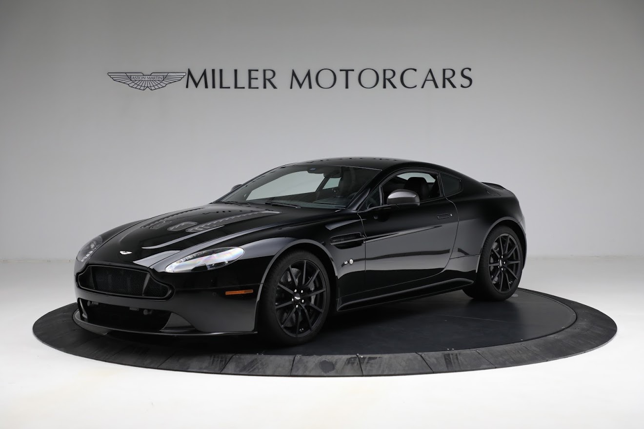 Used 2015 Aston Martin V12 Vantage S for sale Sold at Alfa Romeo of Greenwich in Greenwich CT 06830 1