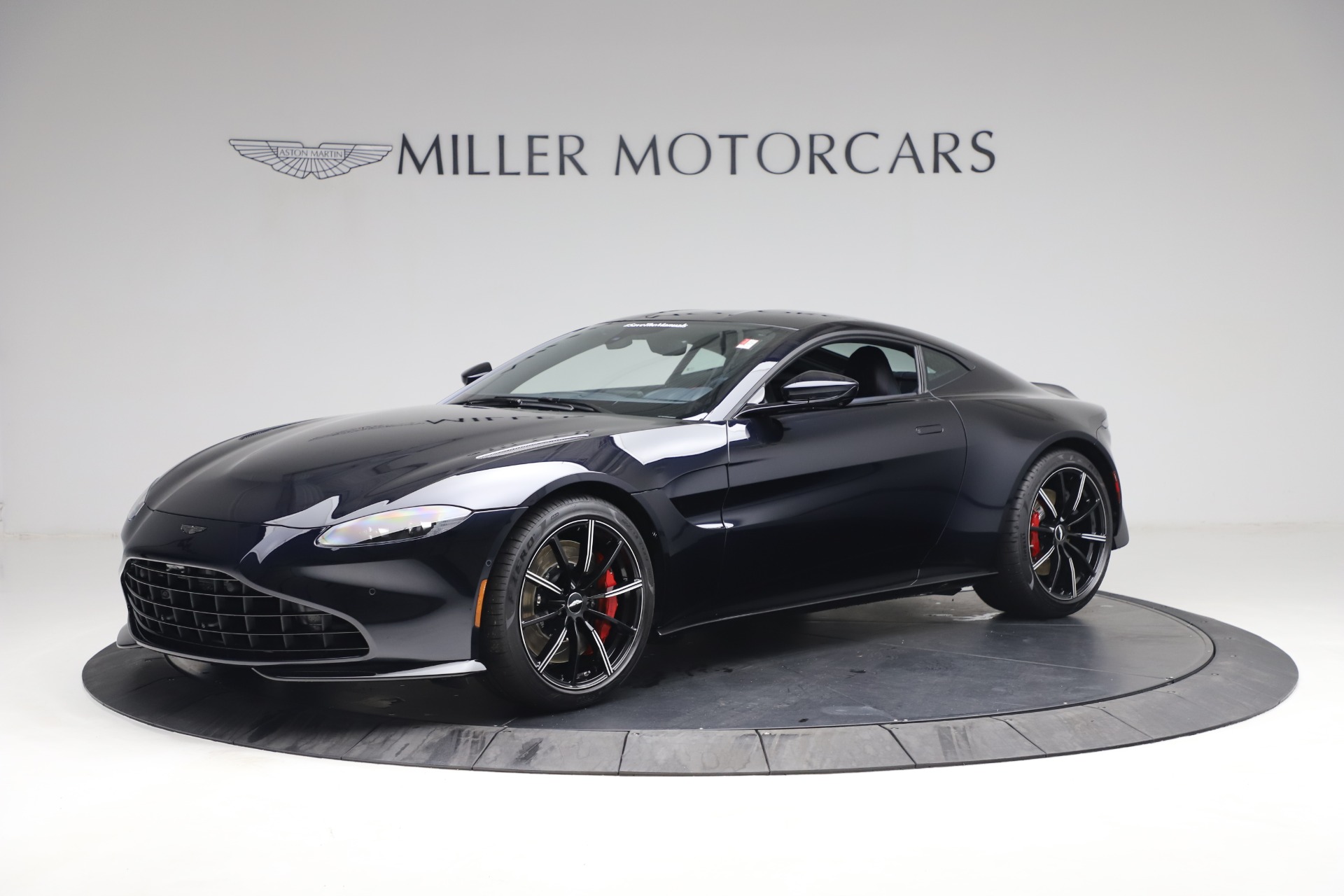 New 2021 Aston Martin Vantage for sale $189,686 at Alfa Romeo of Greenwich in Greenwich CT 06830 1