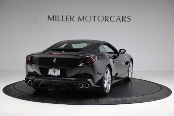 Used 2019 Ferrari Portofino for sale Sold at Alfa Romeo of Greenwich in Greenwich CT 06830 19