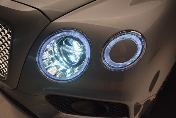 Used 2017 Bentley Bentayga W12 for sale Sold at Alfa Romeo of Greenwich in Greenwich CT 06830 16