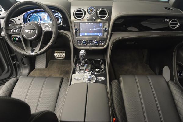 Used 2017 Bentley Bentayga W12 for sale Sold at Alfa Romeo of Greenwich in Greenwich CT 06830 28